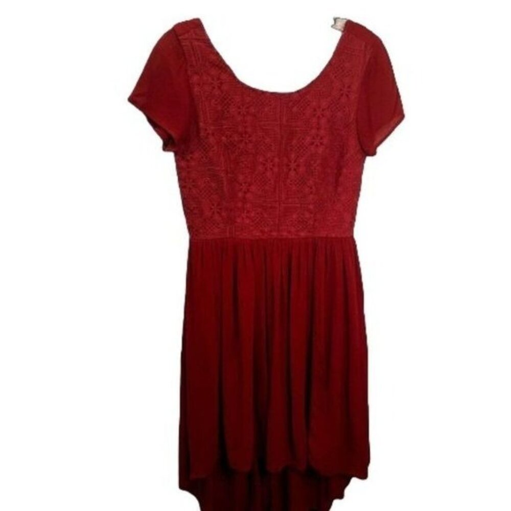 Alya Maroon‎ Lace Short Sleeve Hi Low Mid Dress Small